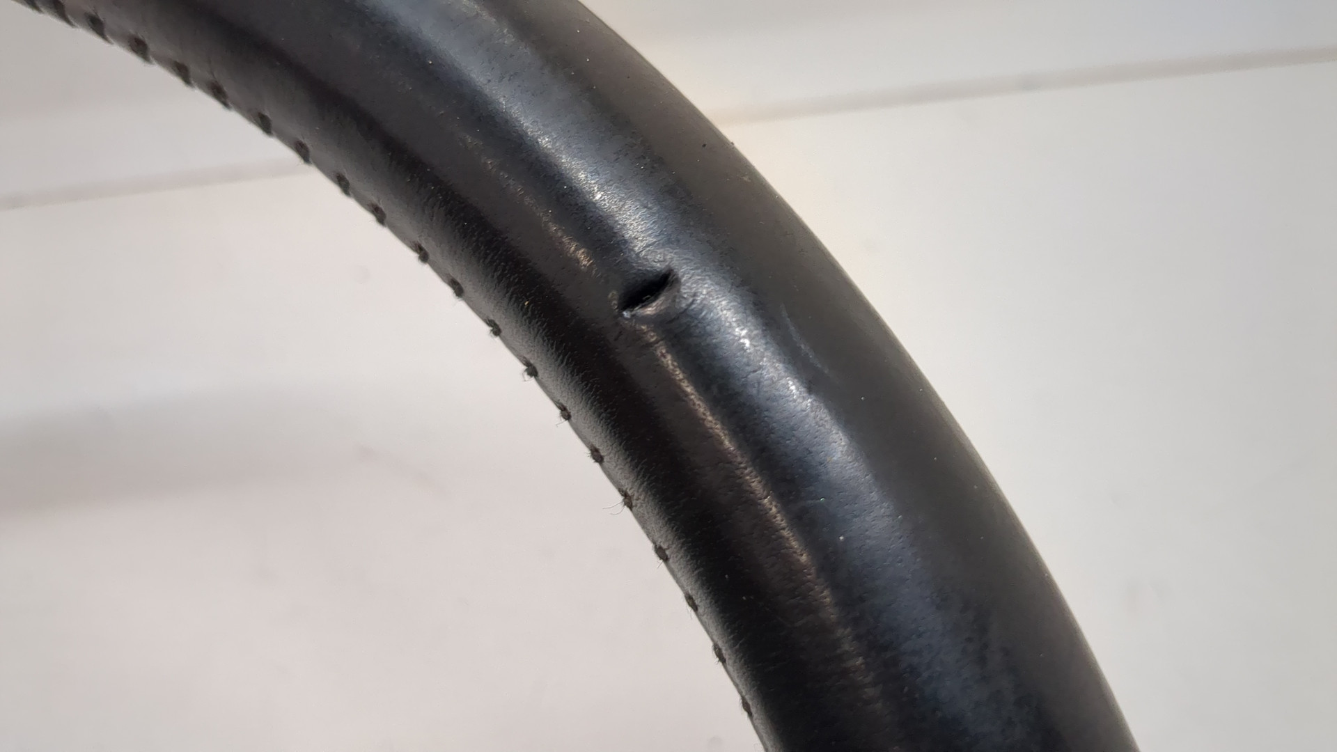 Рулевое колесо (руль)