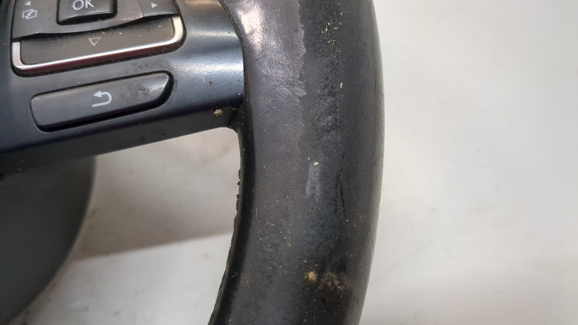 Рулевое колесо (руль)