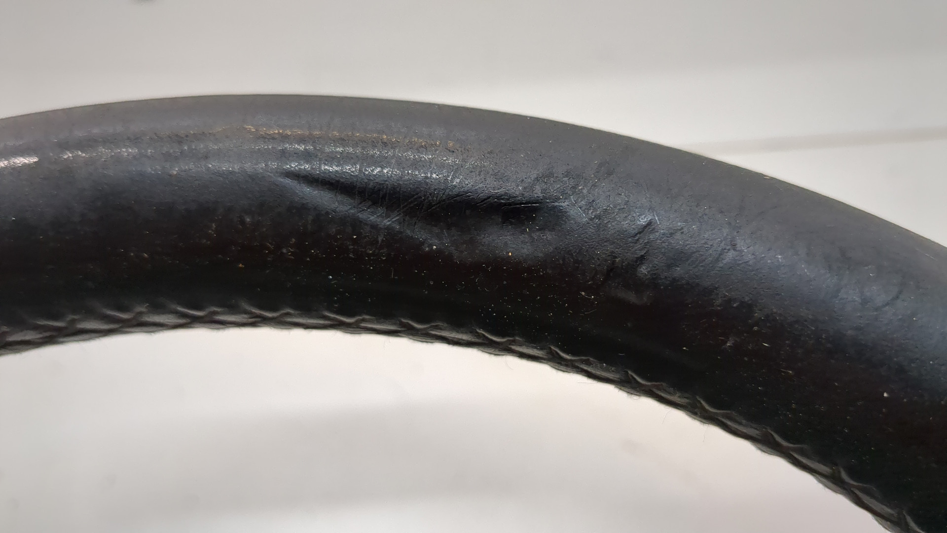 Рулевое колесо (руль)