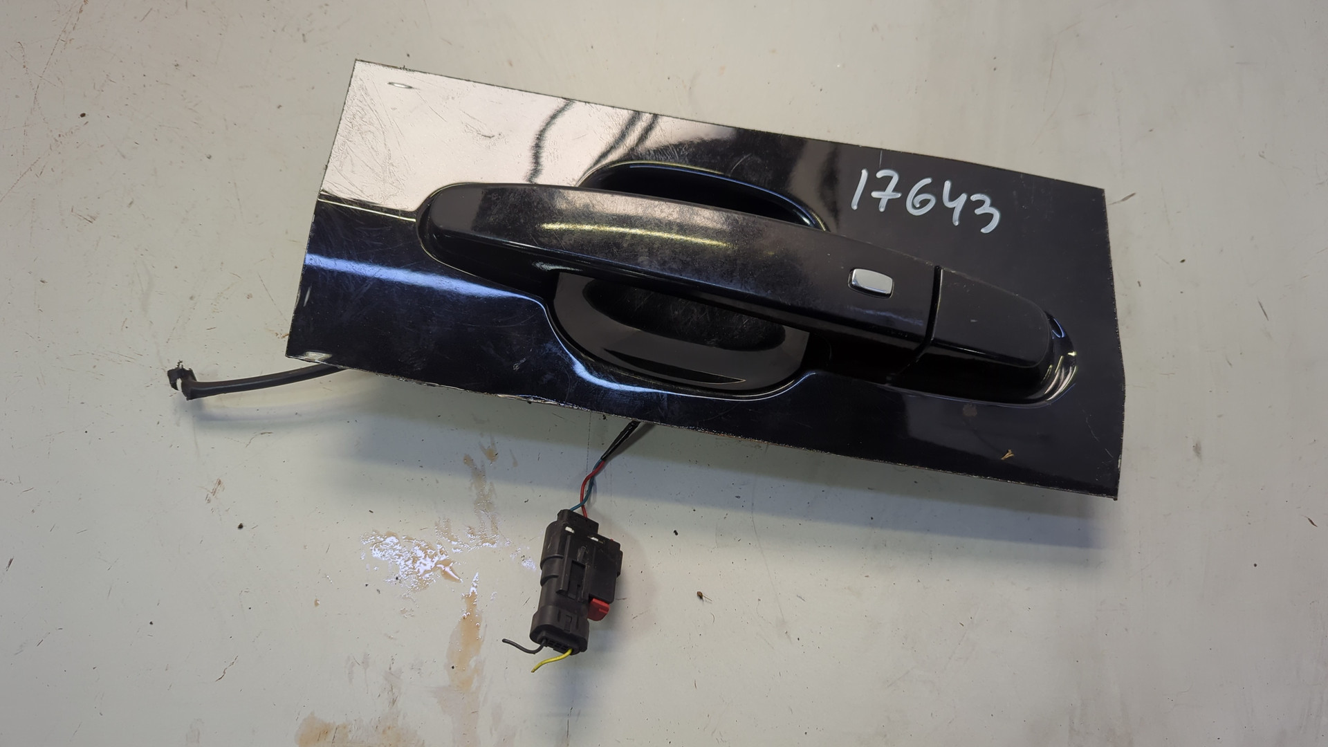 Ручка двери наружная