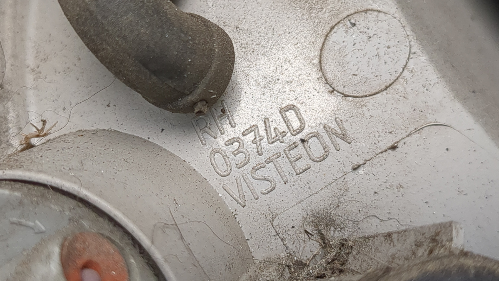 Фонарь задний правый