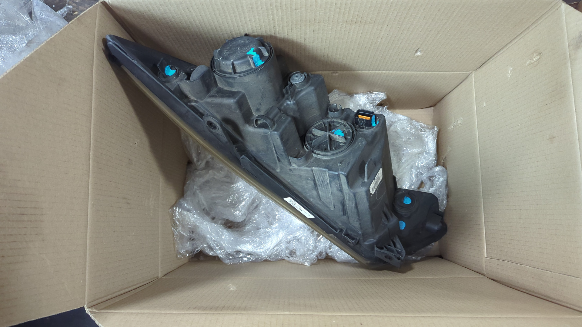 Фара правая