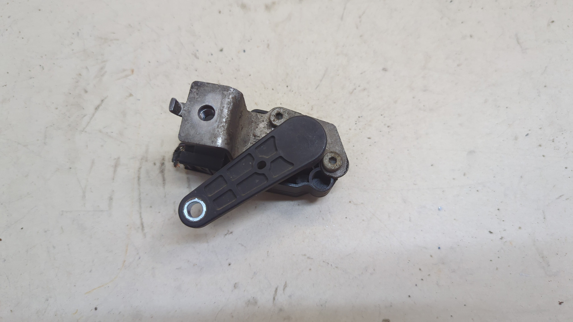 Датчик регулировки дорож. просвета