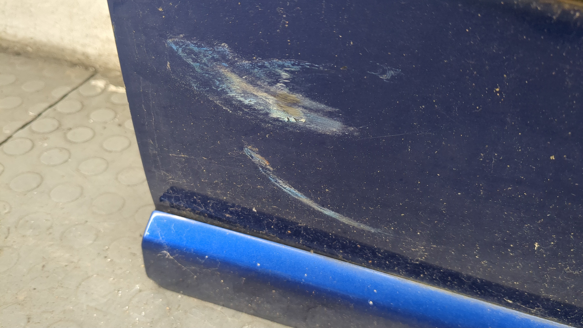 Дверь передняя правая