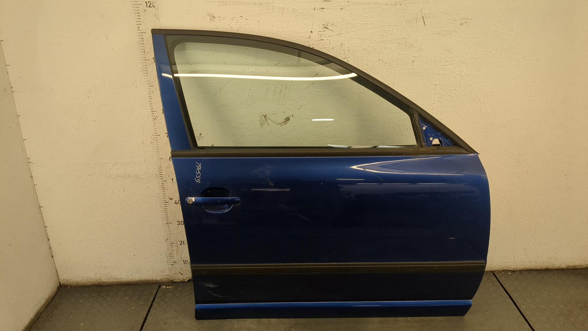 Дверь передняя правая