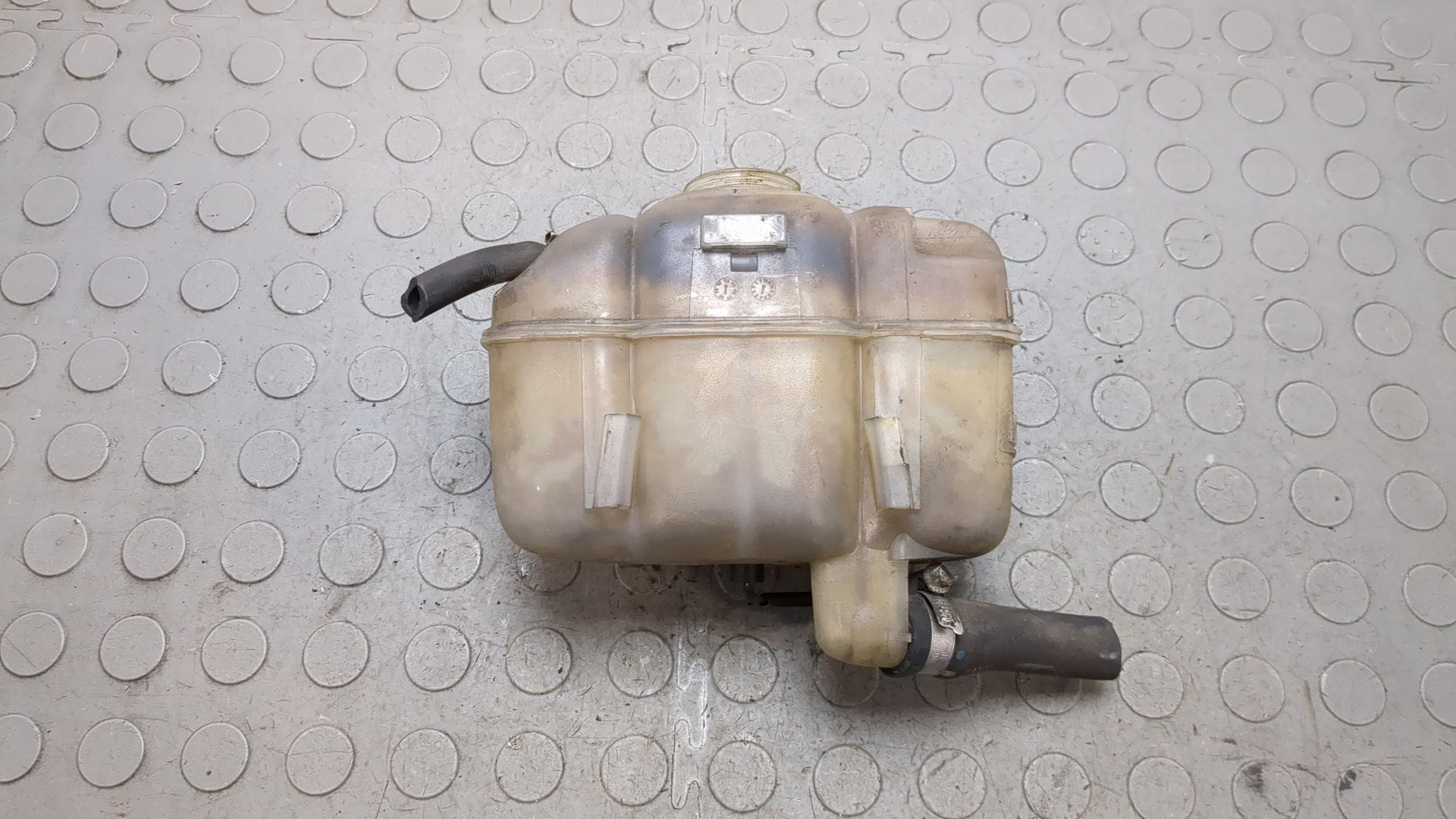 Бачок расширительный