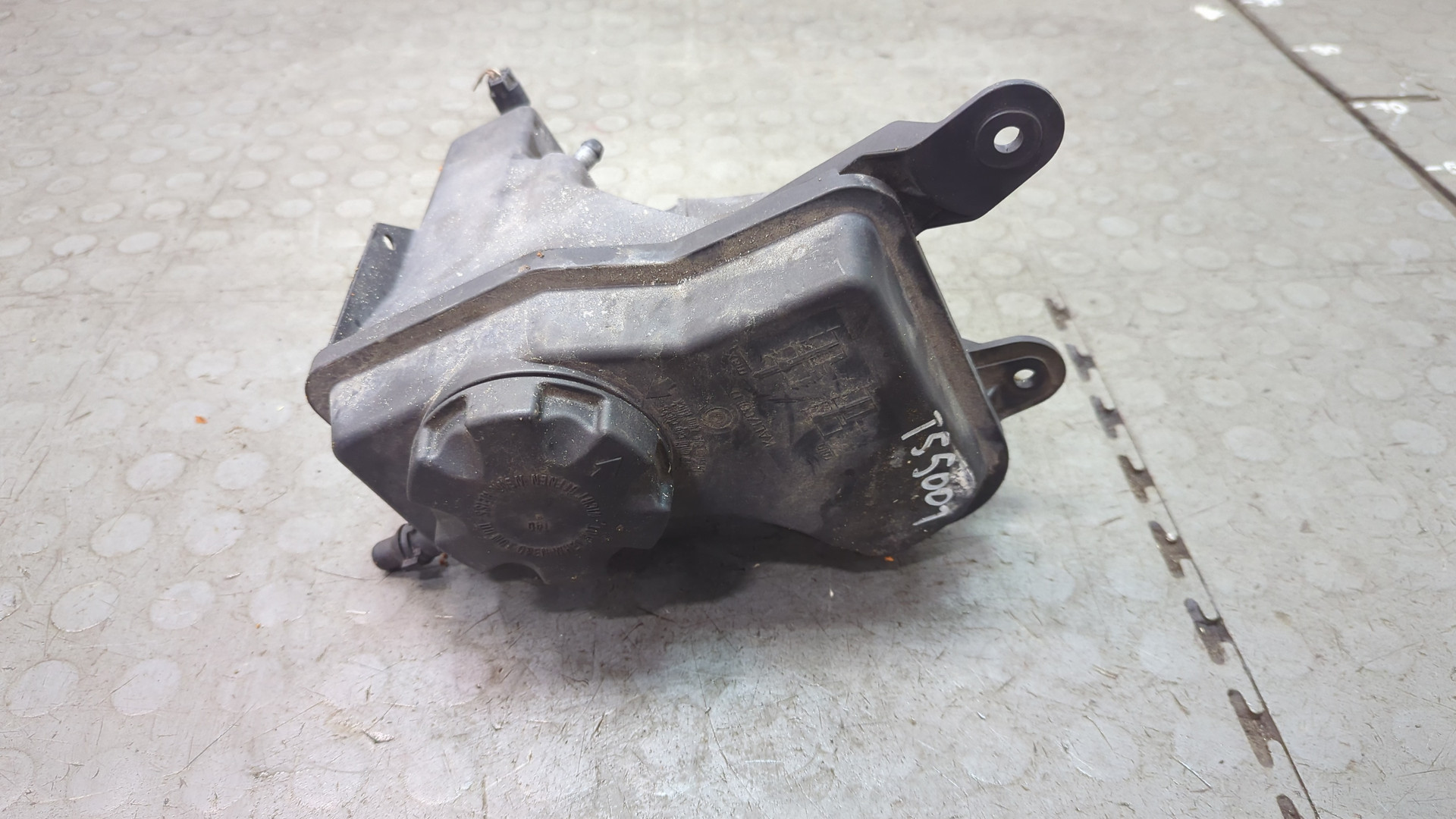 Бачок расширительный