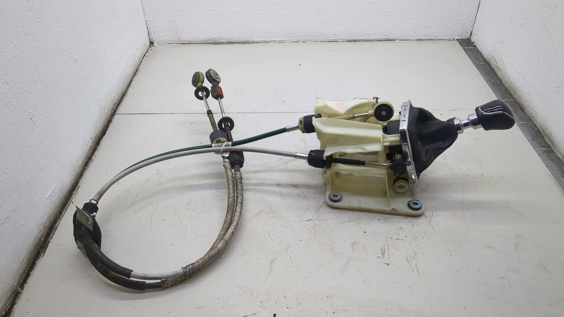 Кулиса МКПП / АКПП