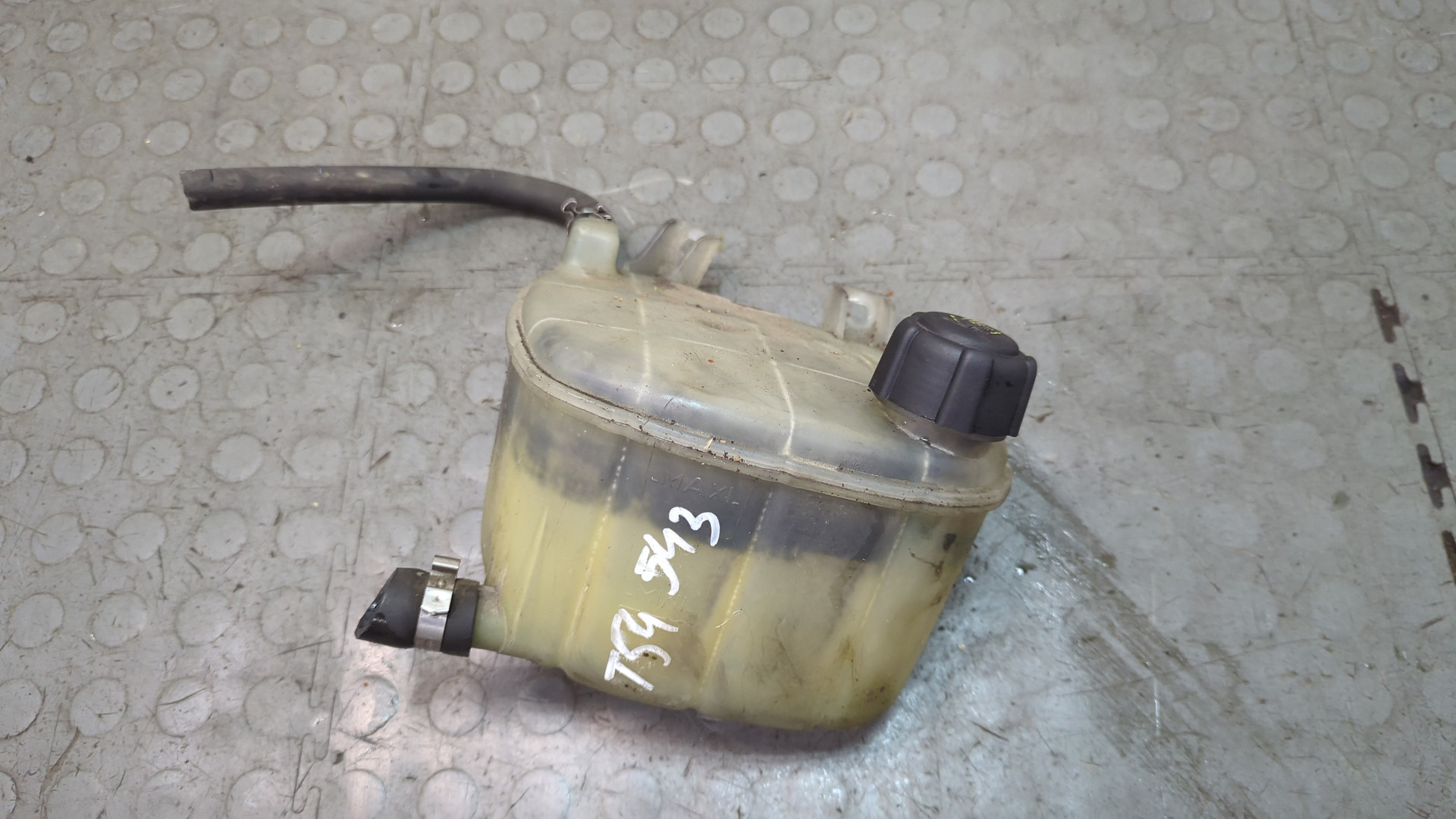 Бачок расширительный