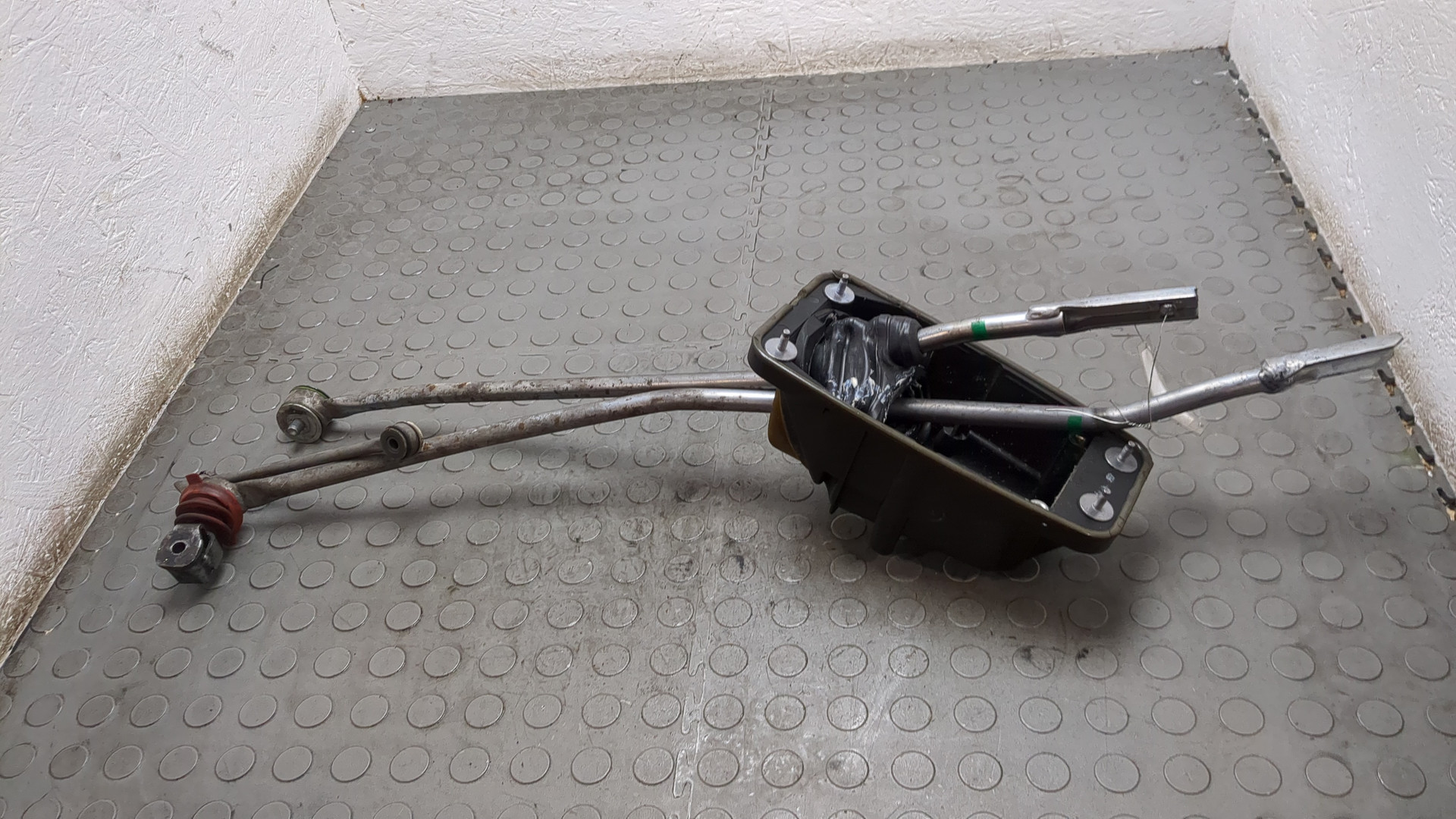 Кулиса МКПП / АКПП