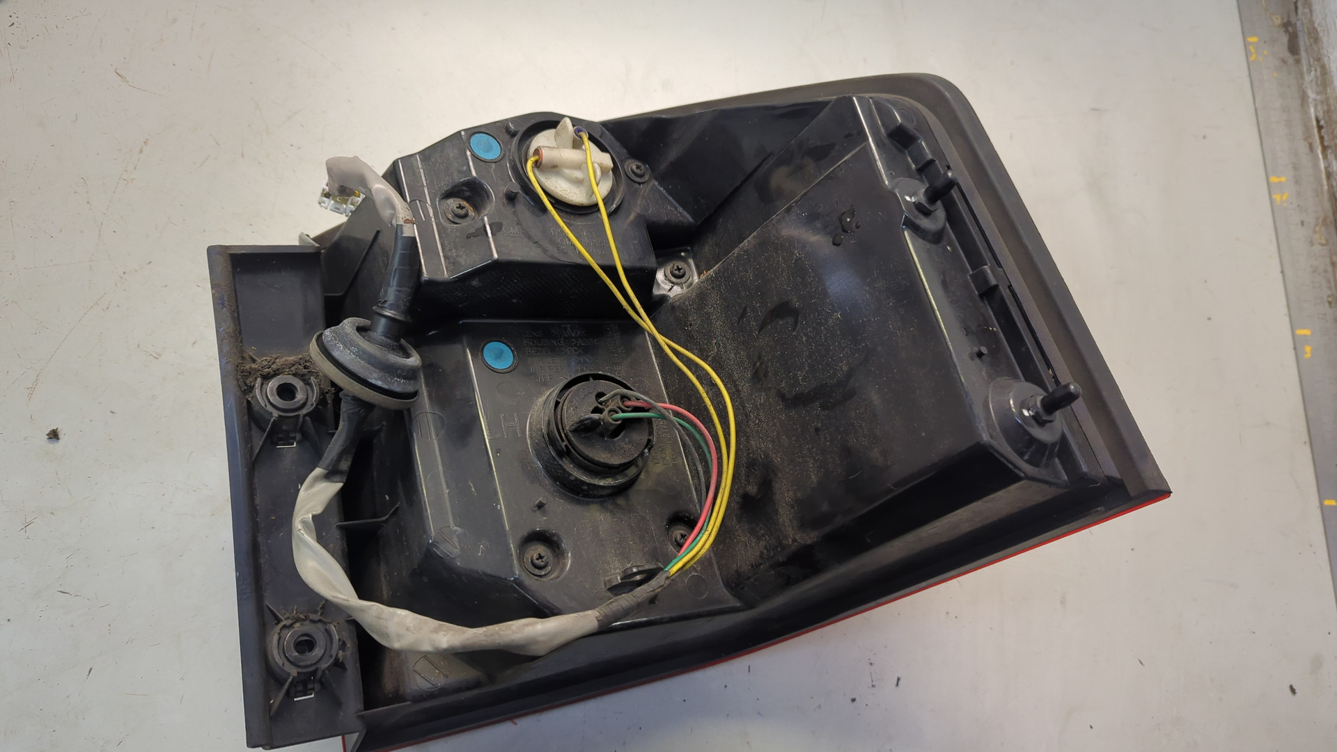 Фонарь задний левый