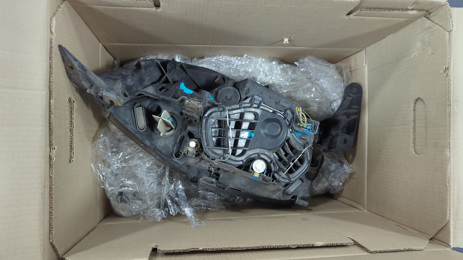 Фара правая