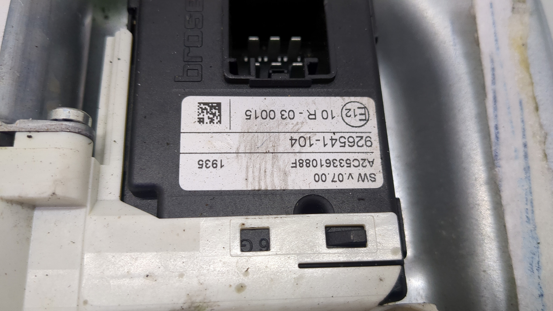 Стеклоподъемник электр. передний левый