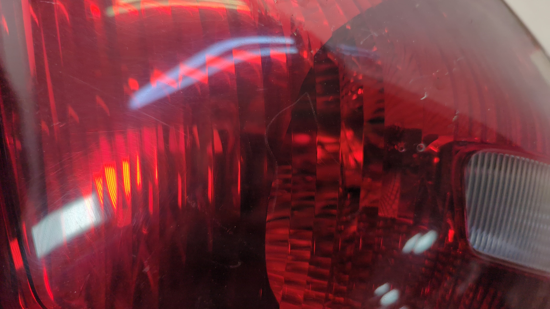 Фонарь задний левый