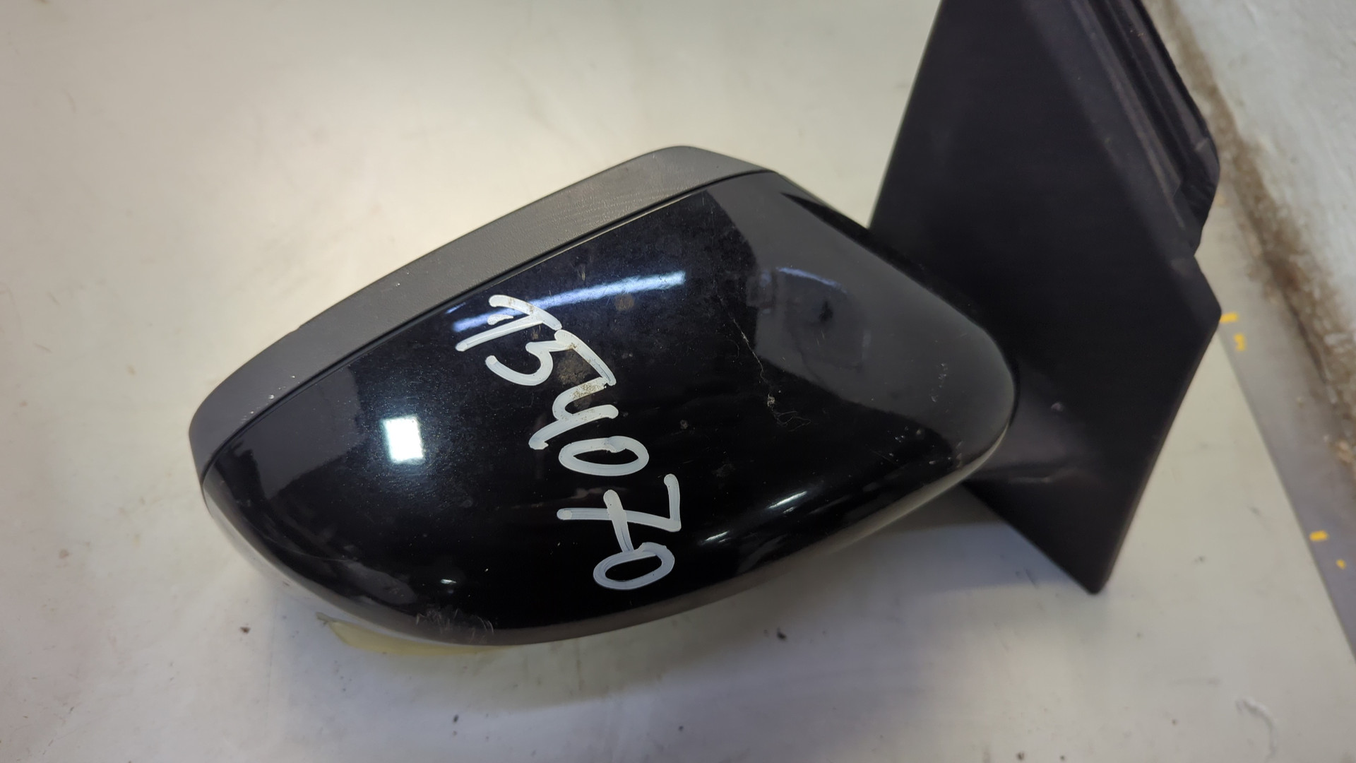 Зеркало правое электрическое