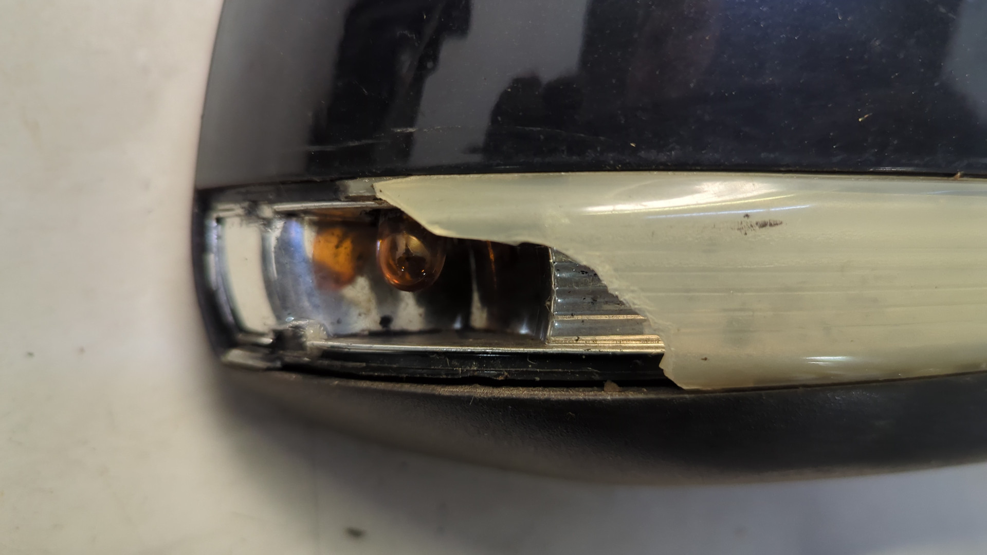 Зеркало правое электрическое