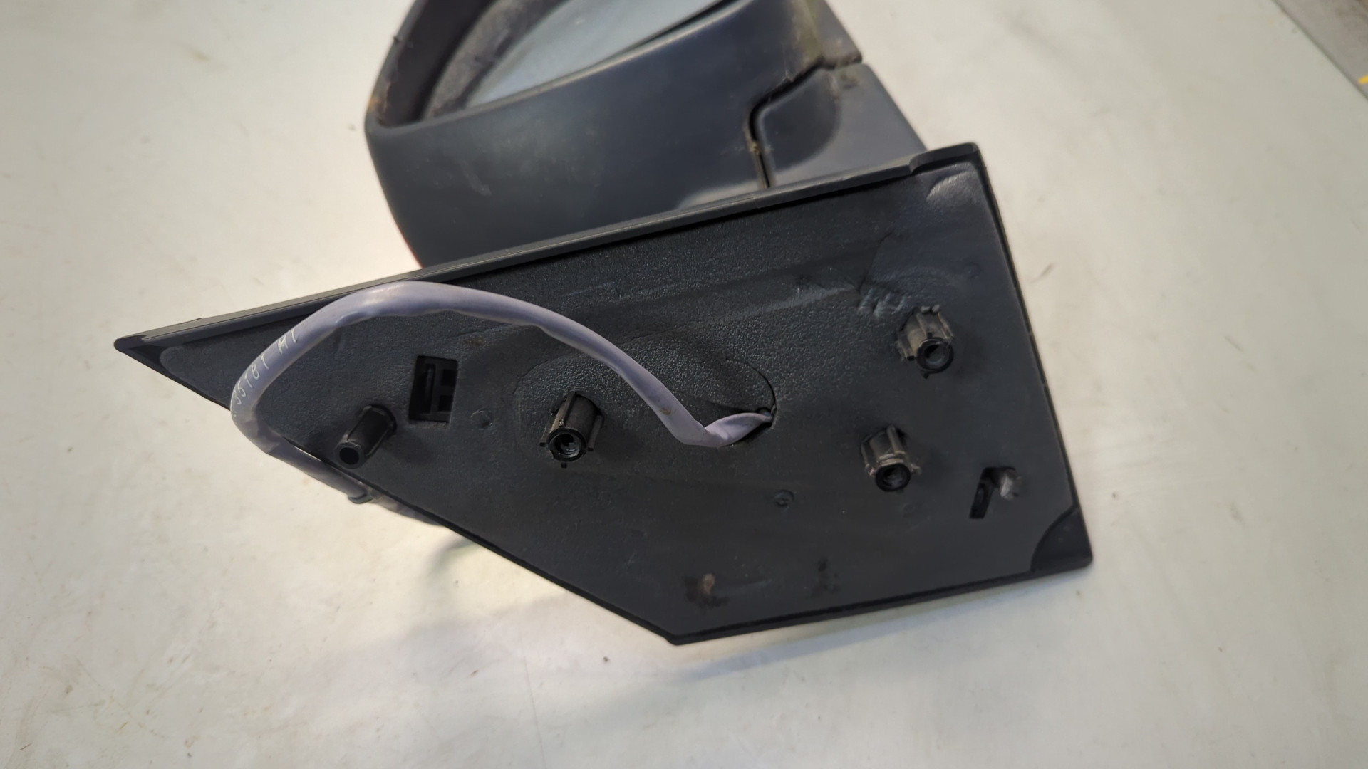 Зеркало правое электрическое