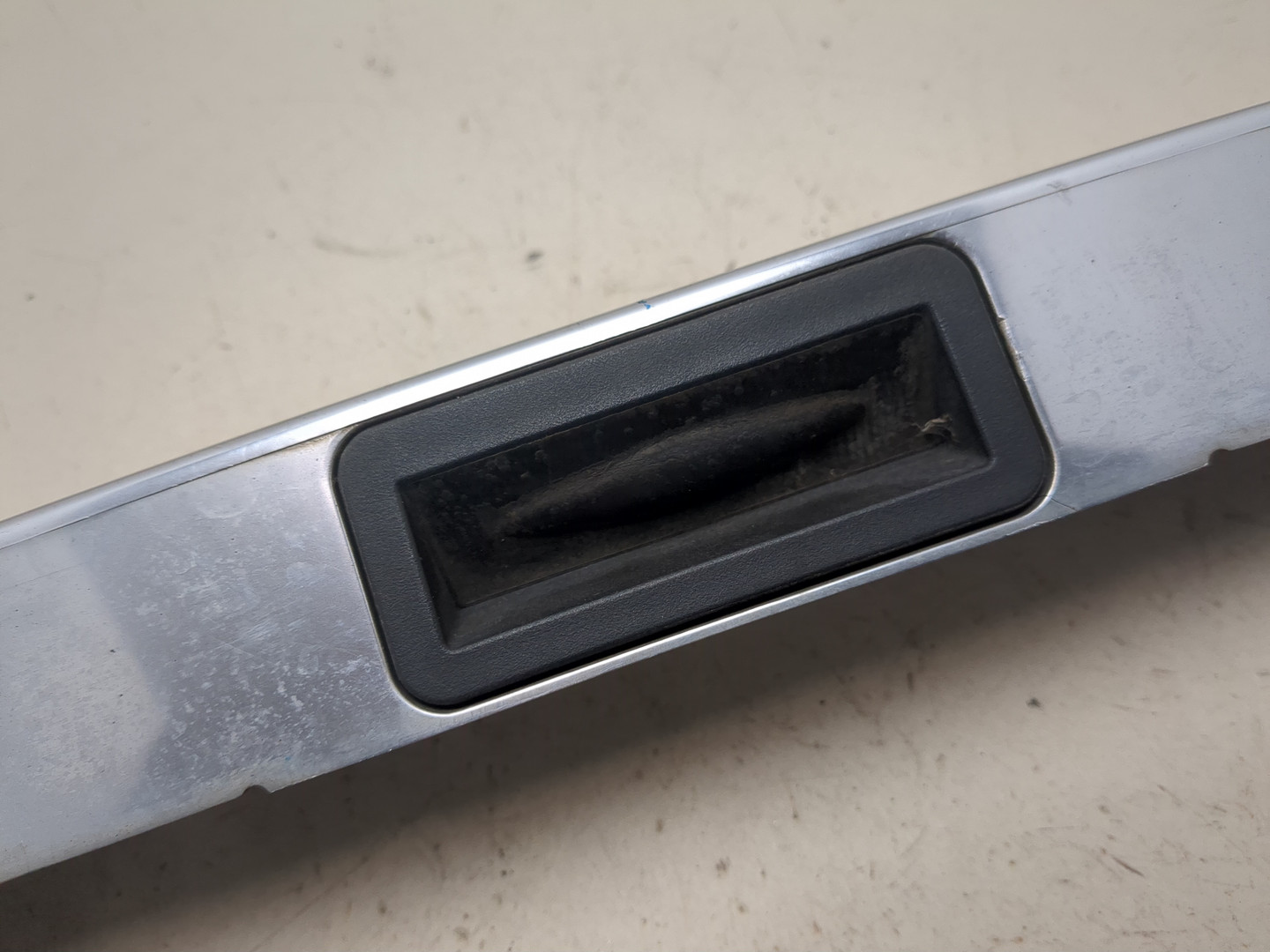 Фонарь подсветки номера