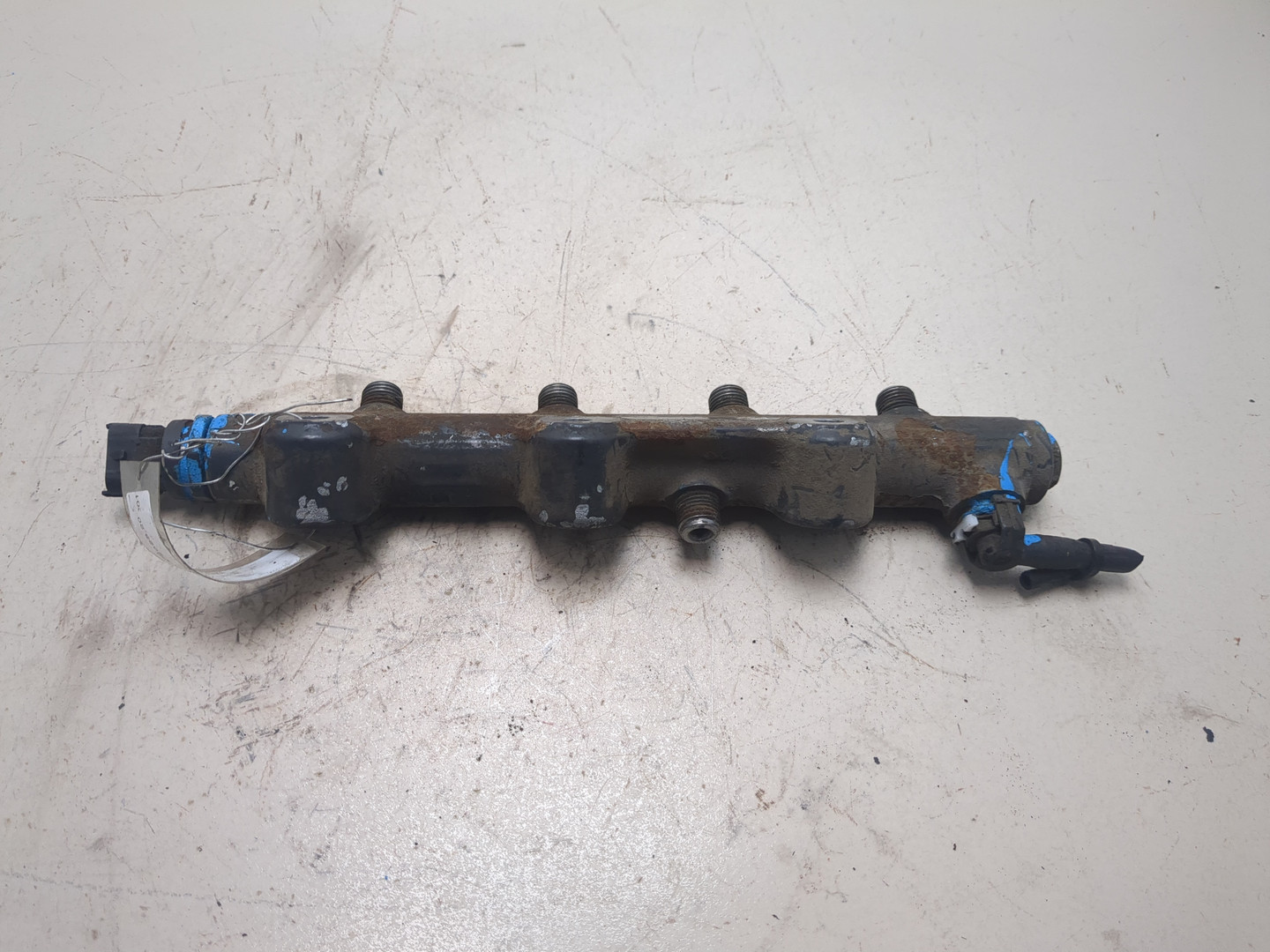 Рейка топливная (рампа)