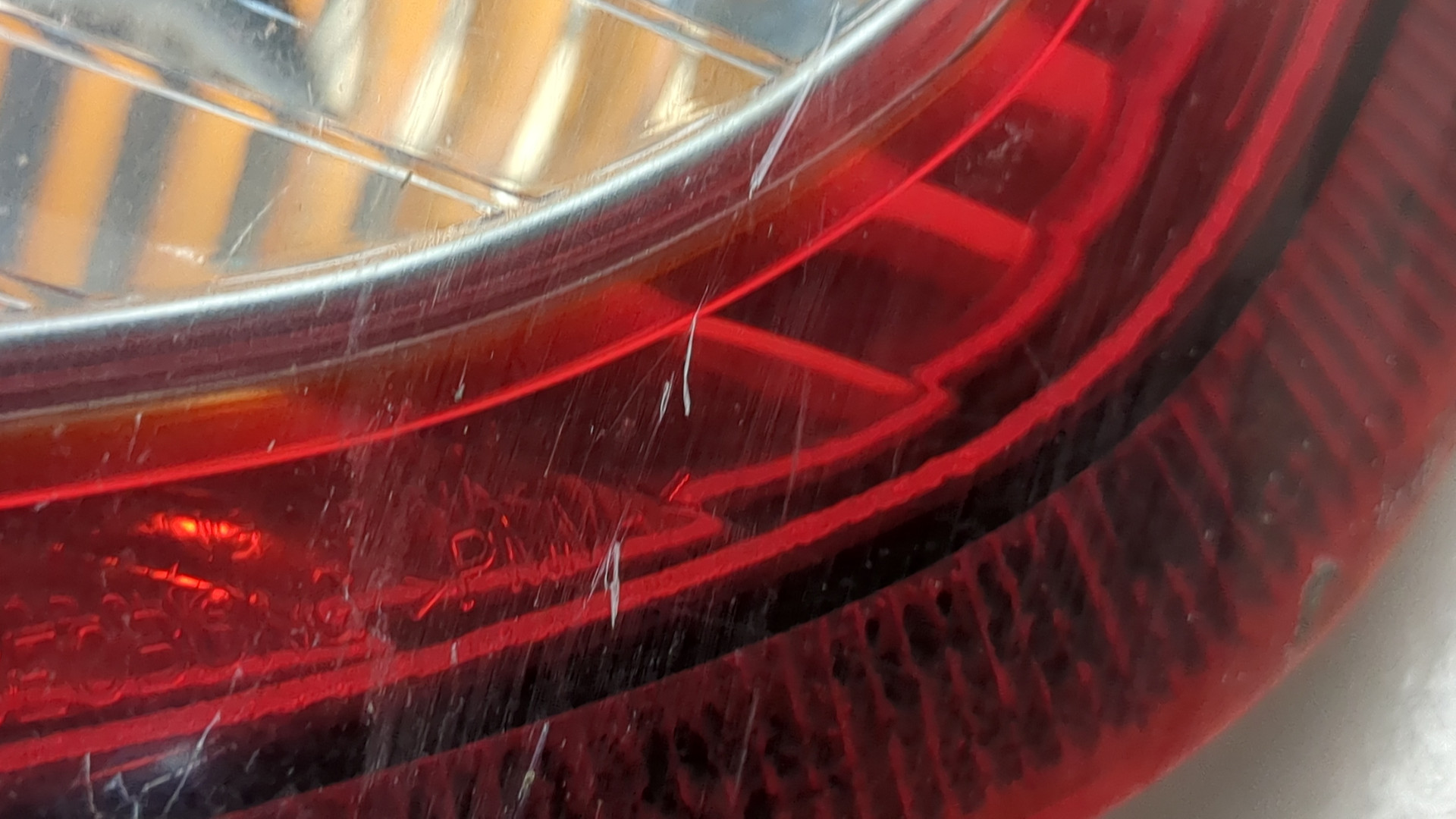 Фонарь задний правый