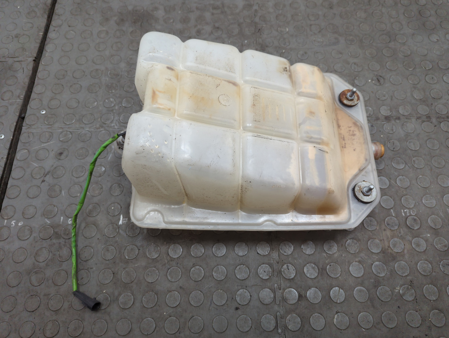 Бачок расширительный