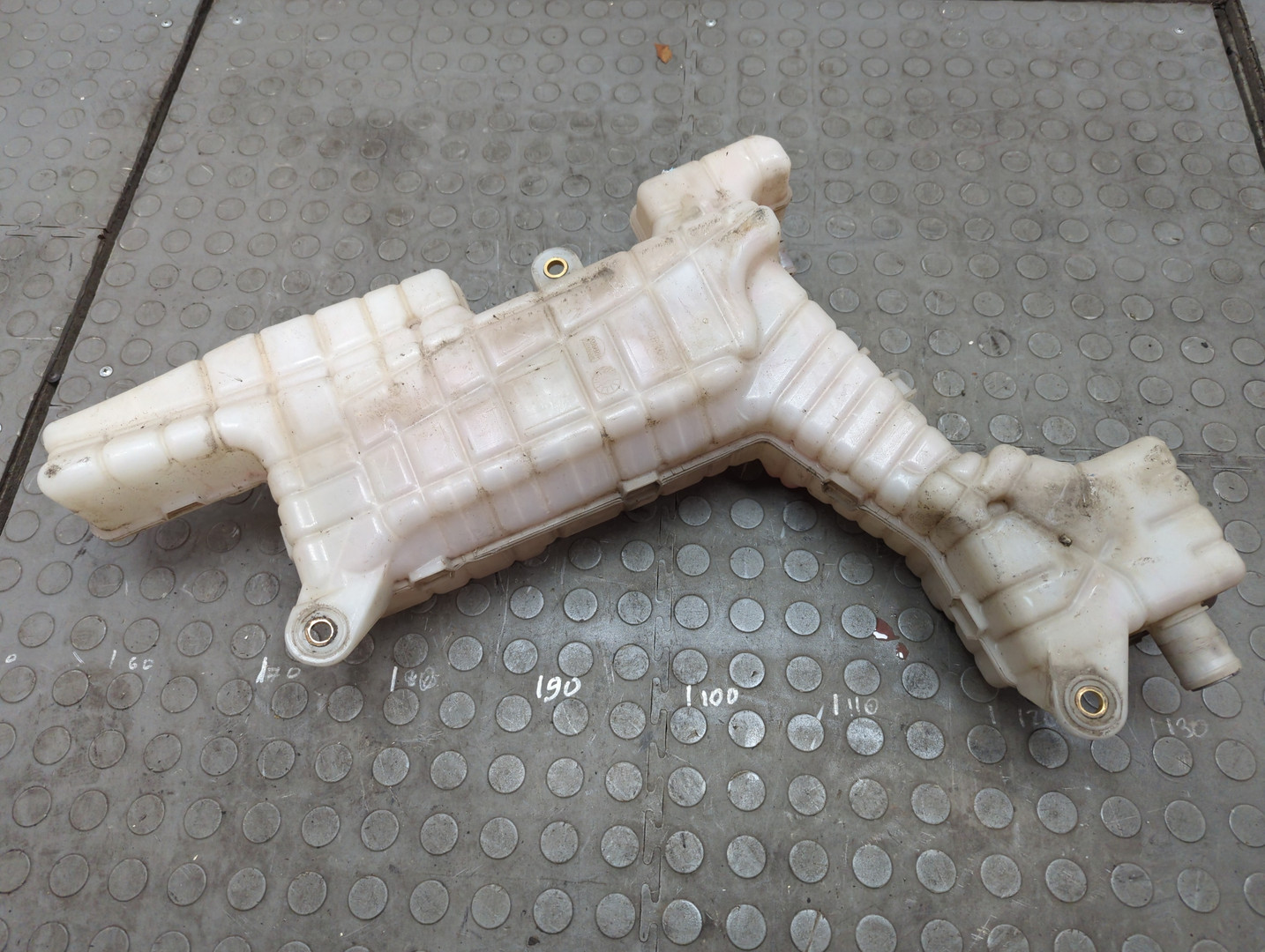 Бачок расширительный