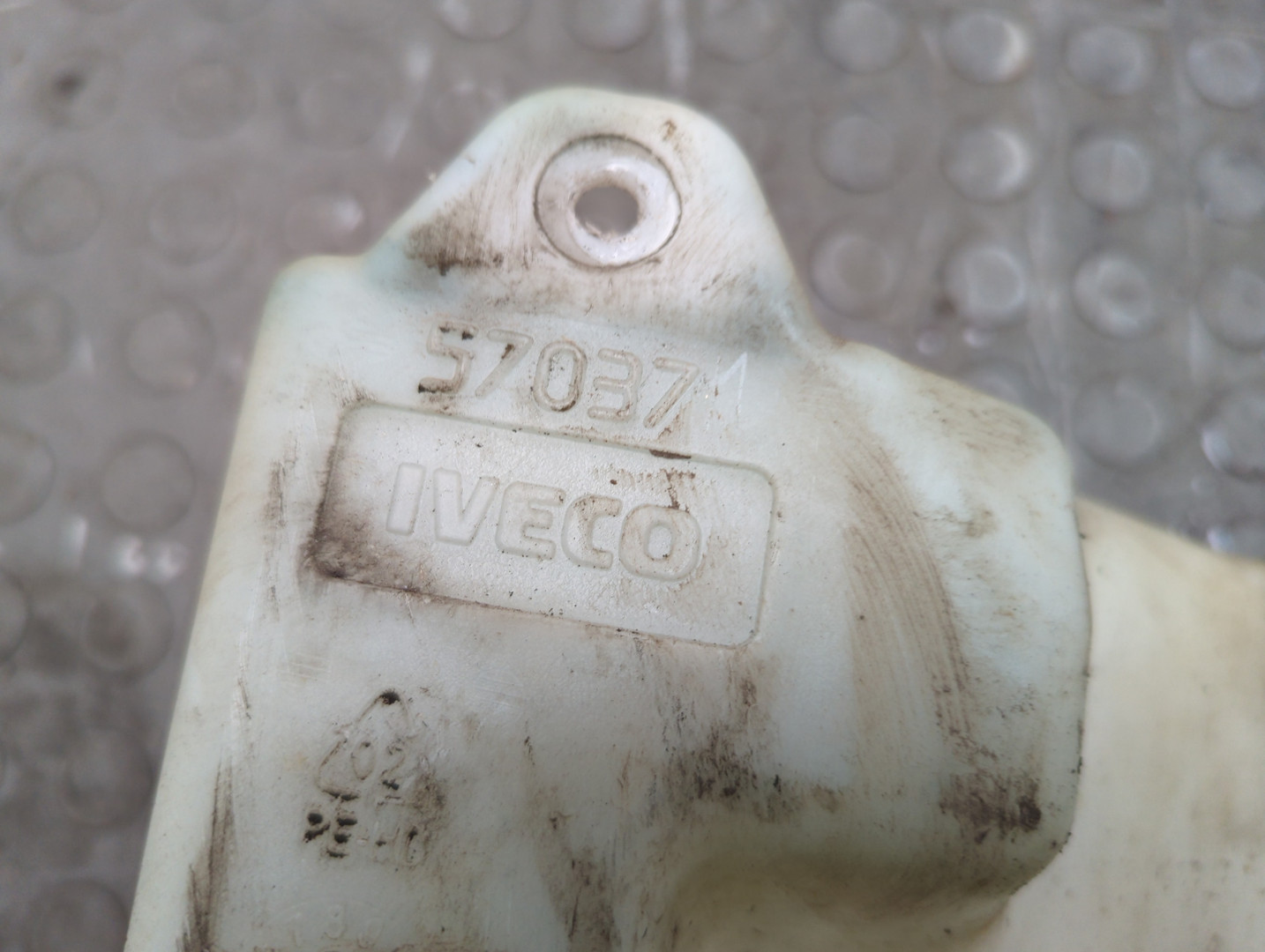 Бачок омывателя лобового стекла