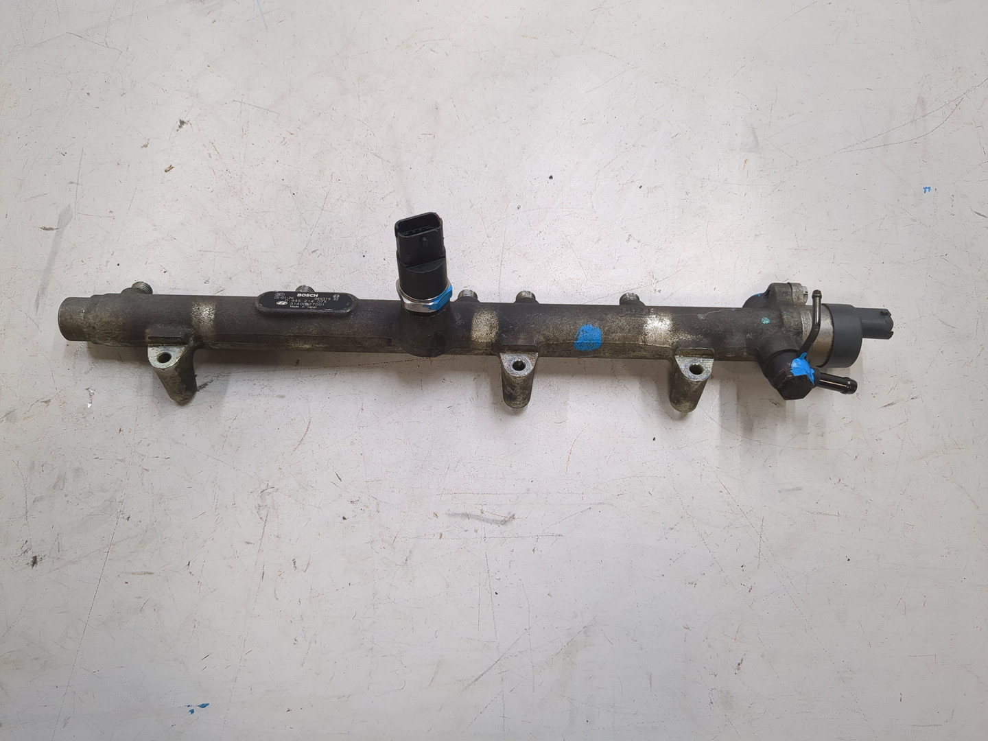 Рейка топливная (рампа)