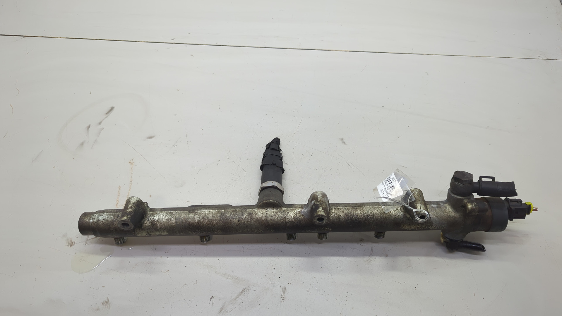 Рейка топливная (рампа)