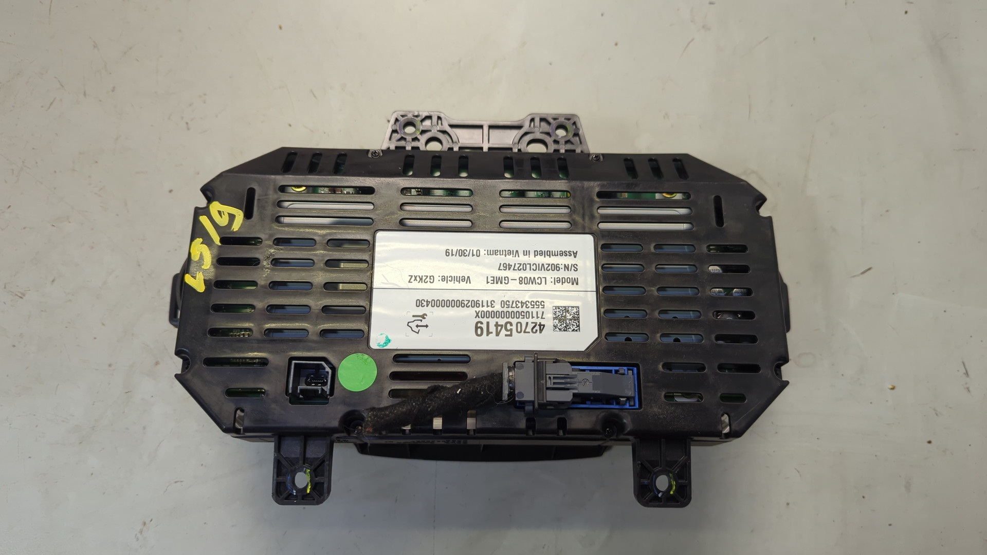 Панель приборов