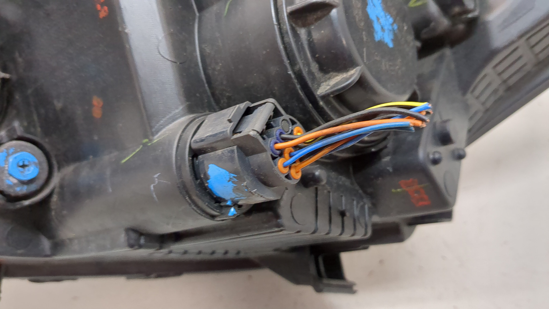 Фара правая