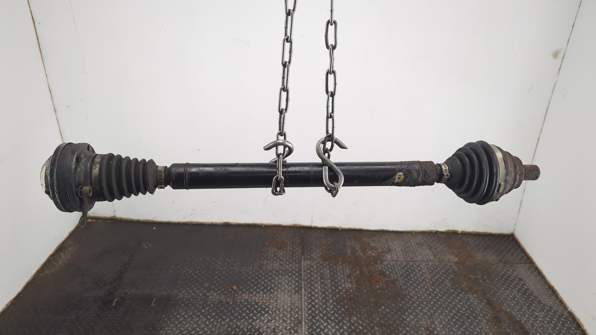 Полуось передняя правая