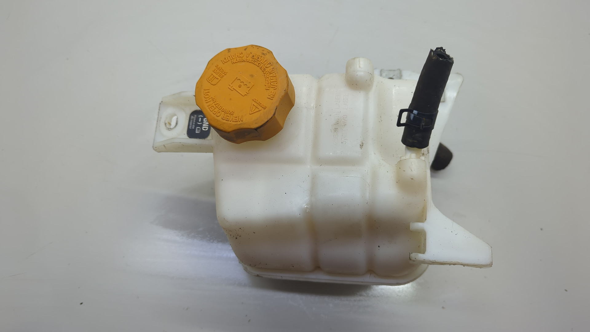 Бачок расширительный