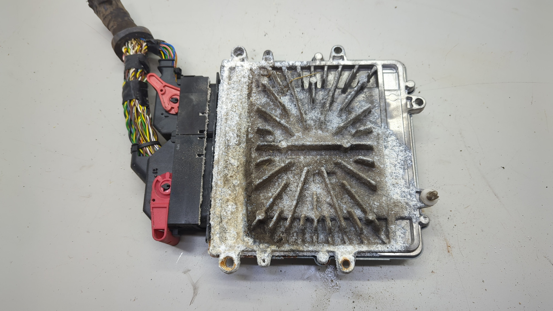 Блок управления двигателем