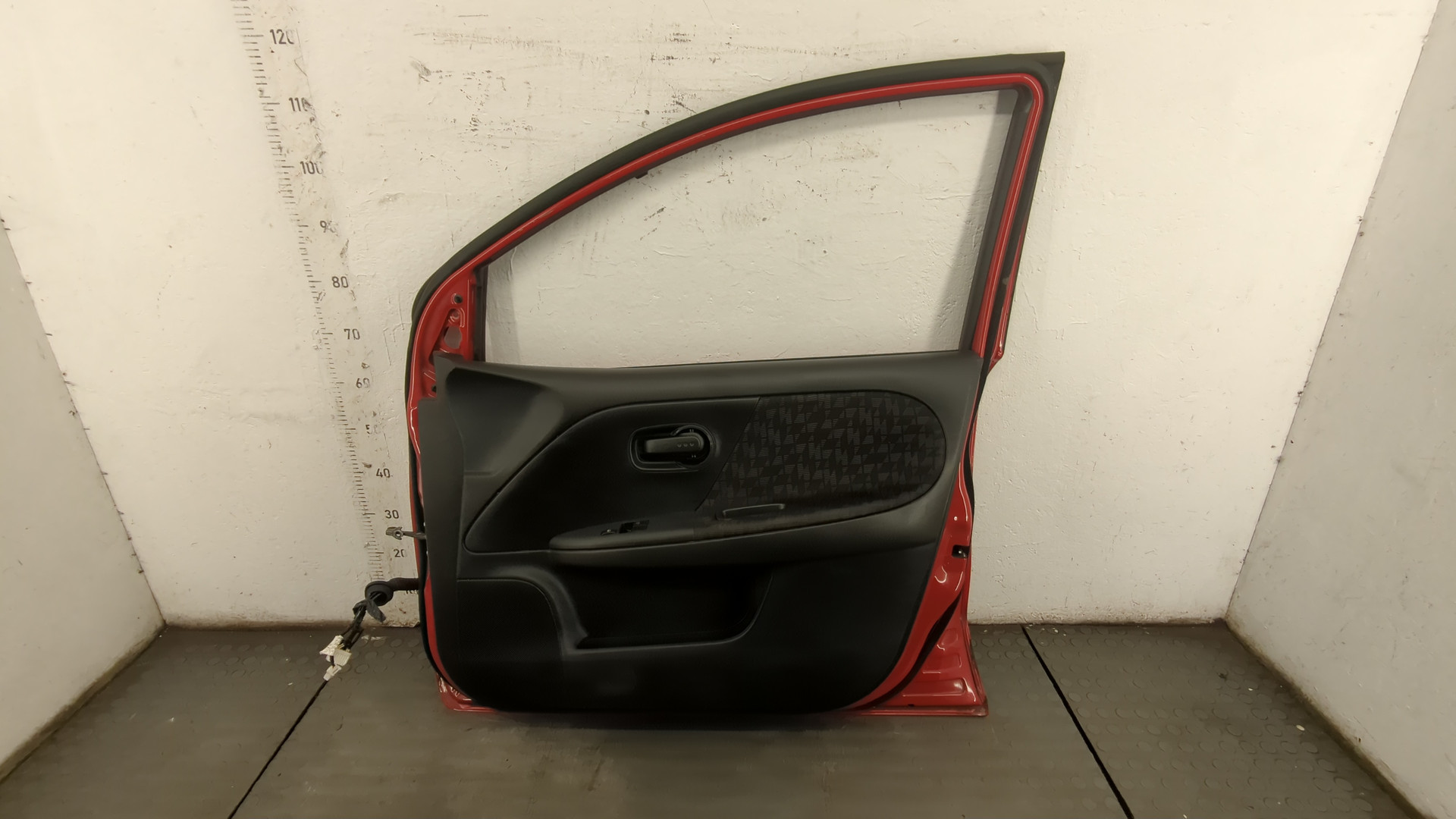 Дверь передняя правая