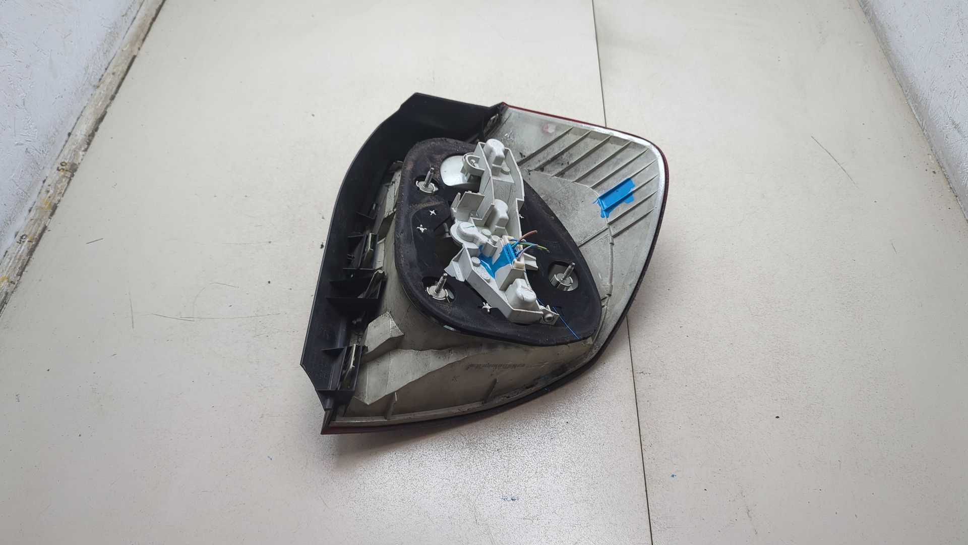 Фонарь задний левый