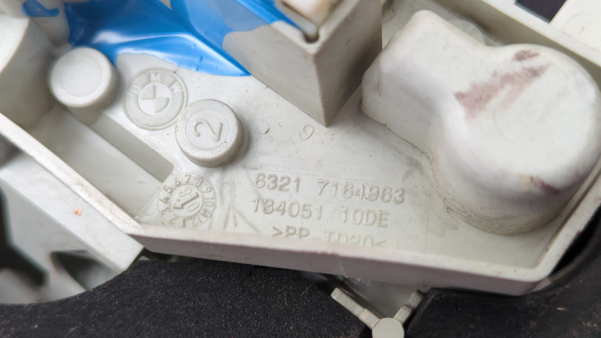 Фонарь задний левый