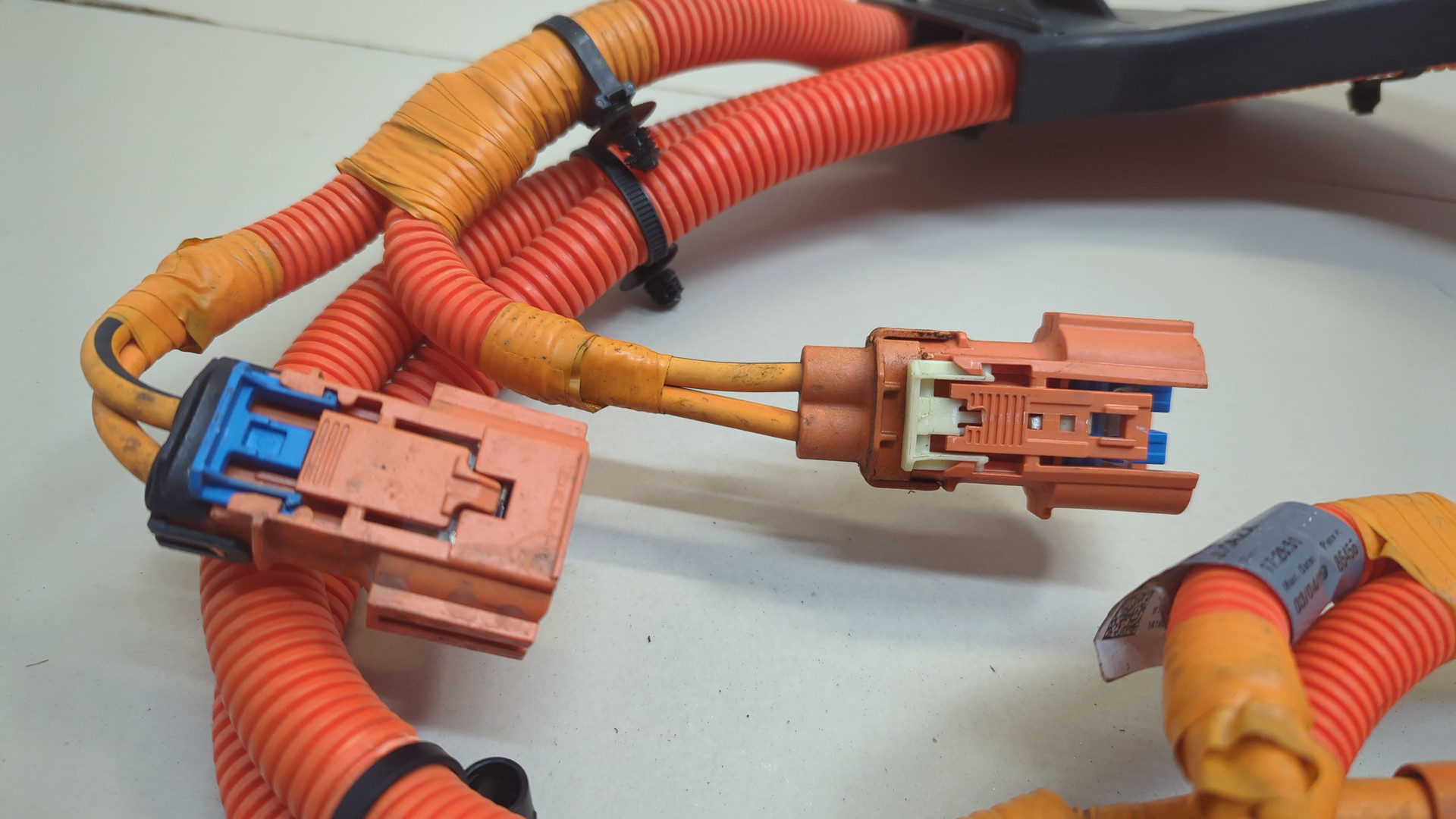 Провод высокого напряжения