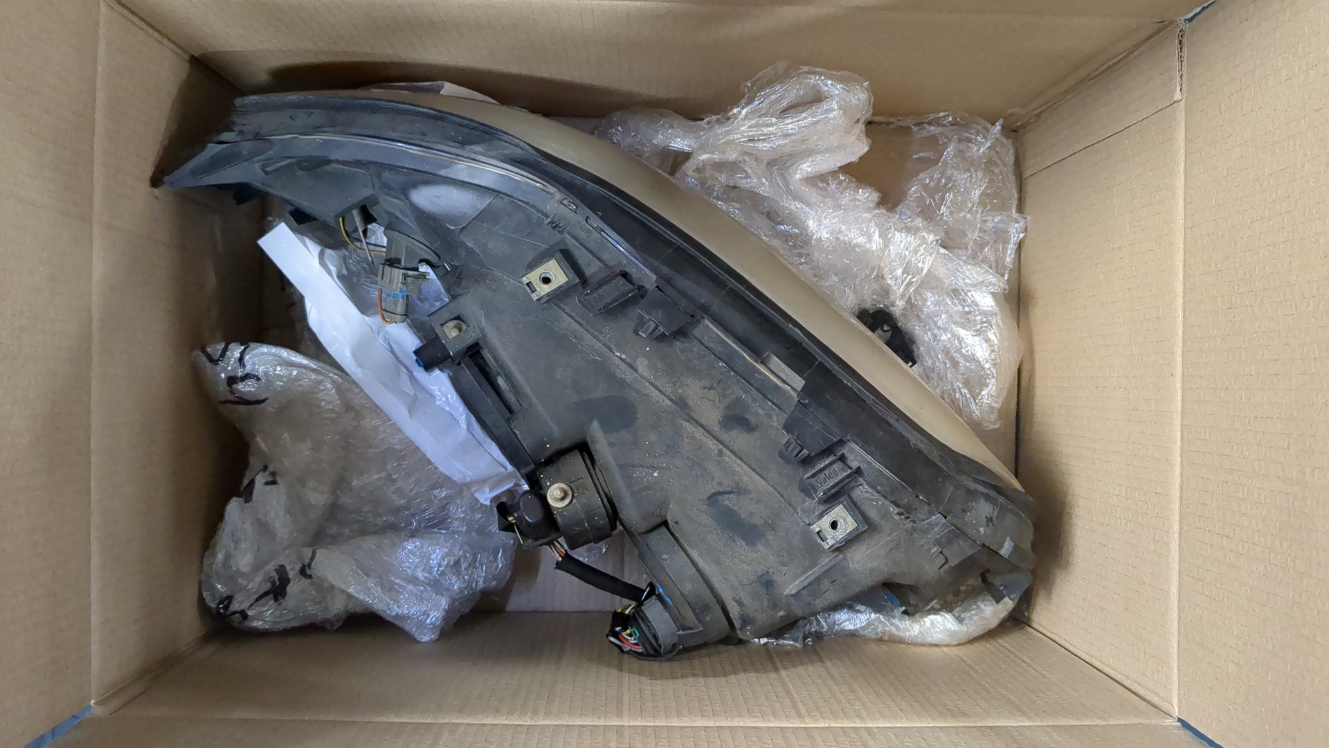 Фара правая