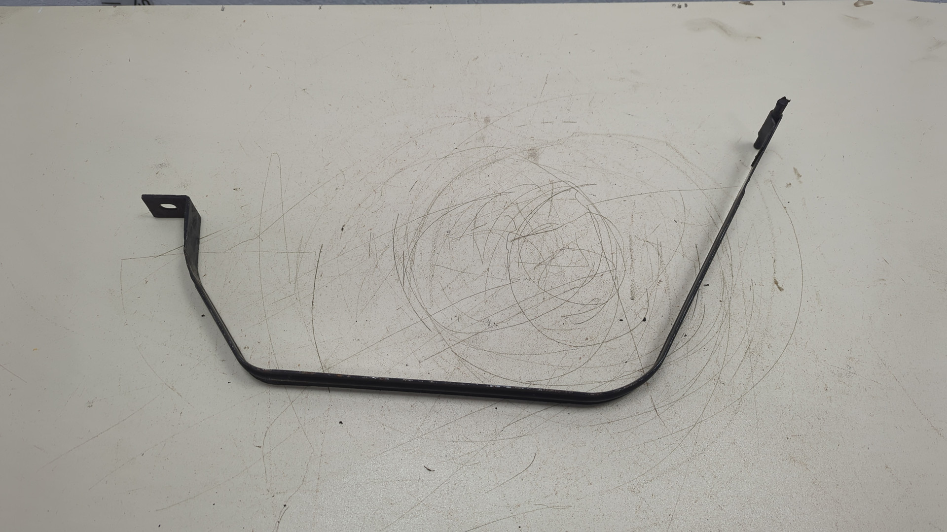 Лента крепления бензобака