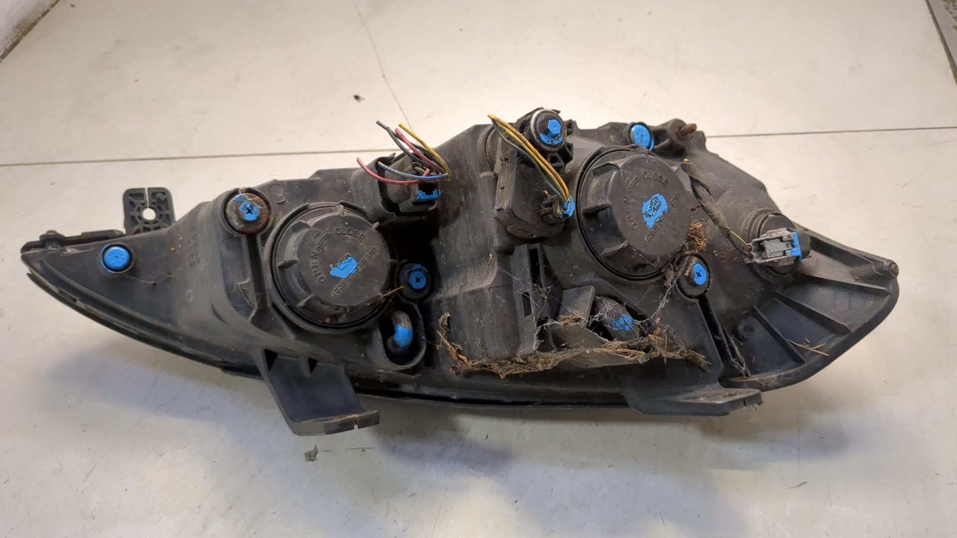 Фара правая