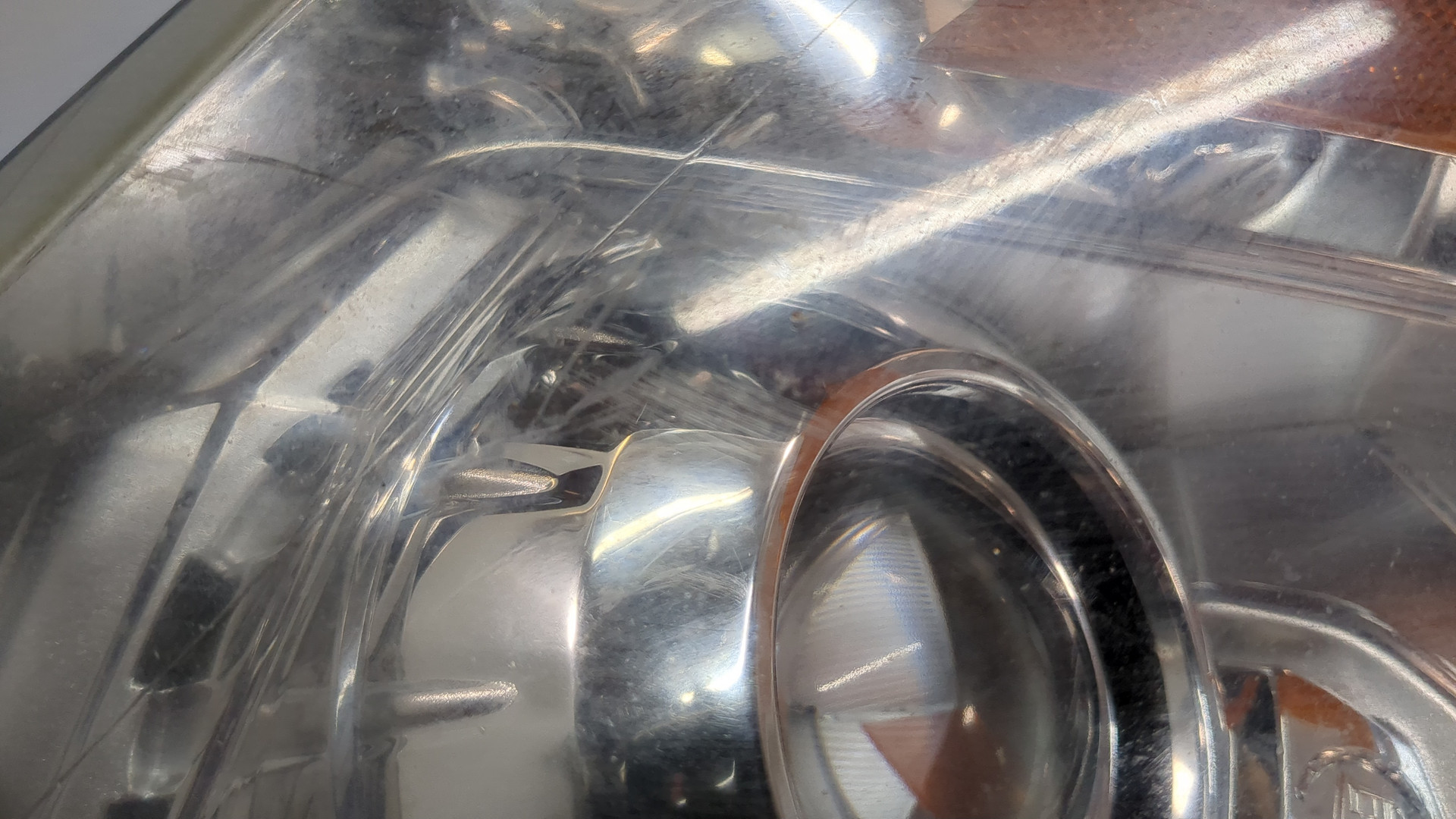 Фара правая