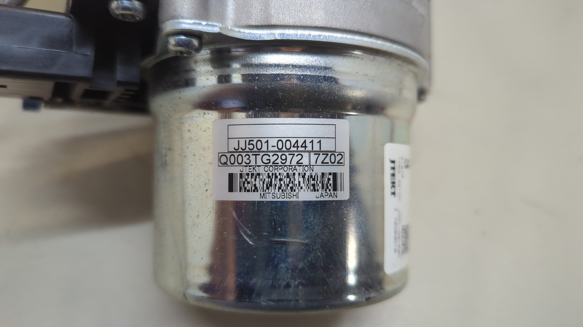 Серводвигатель рулевой рейки