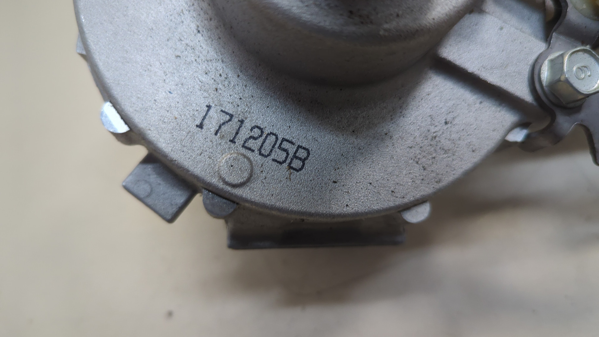 Серводвигатель рулевой рейки