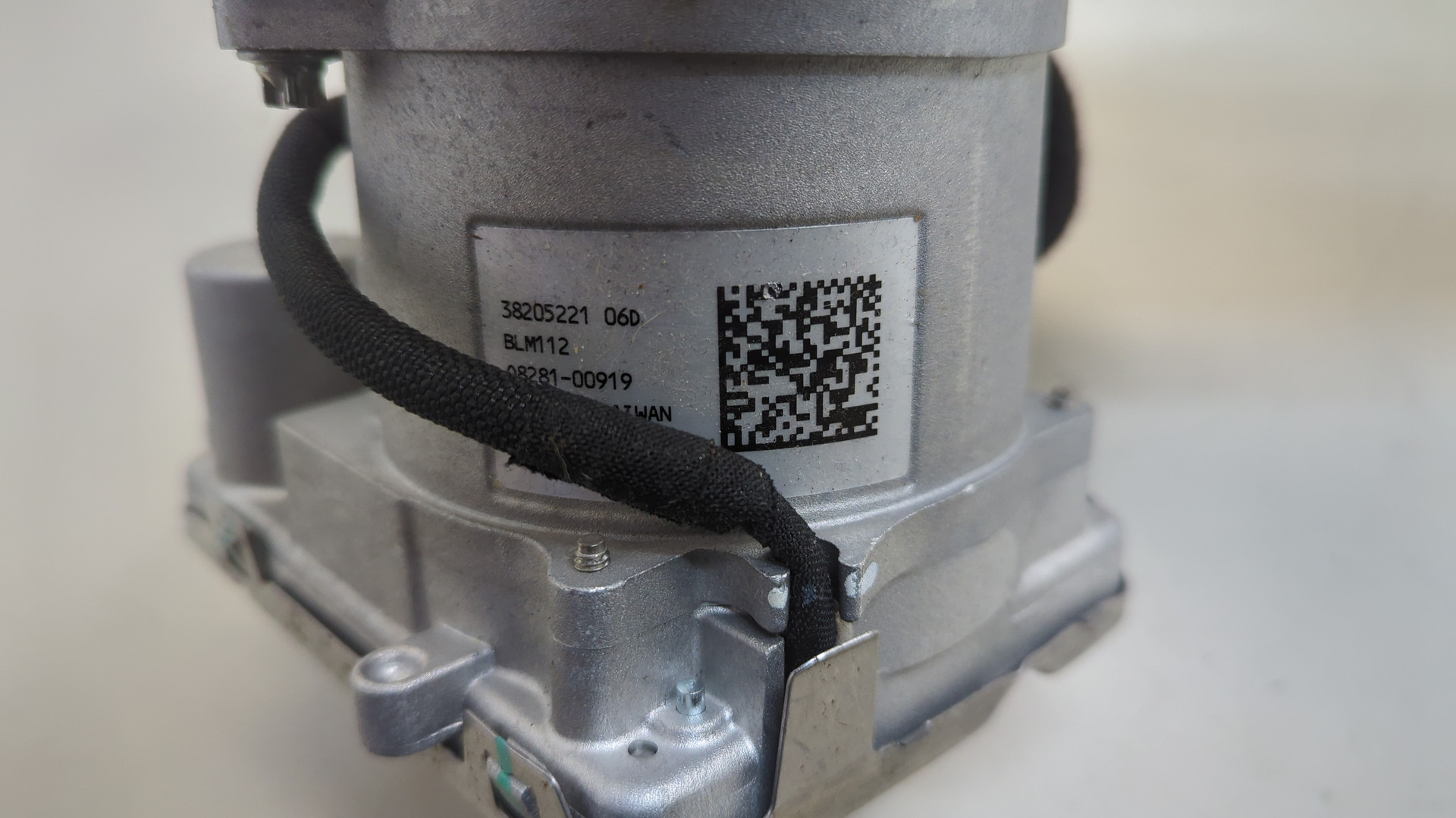 Серводвигатель рулевой рейки