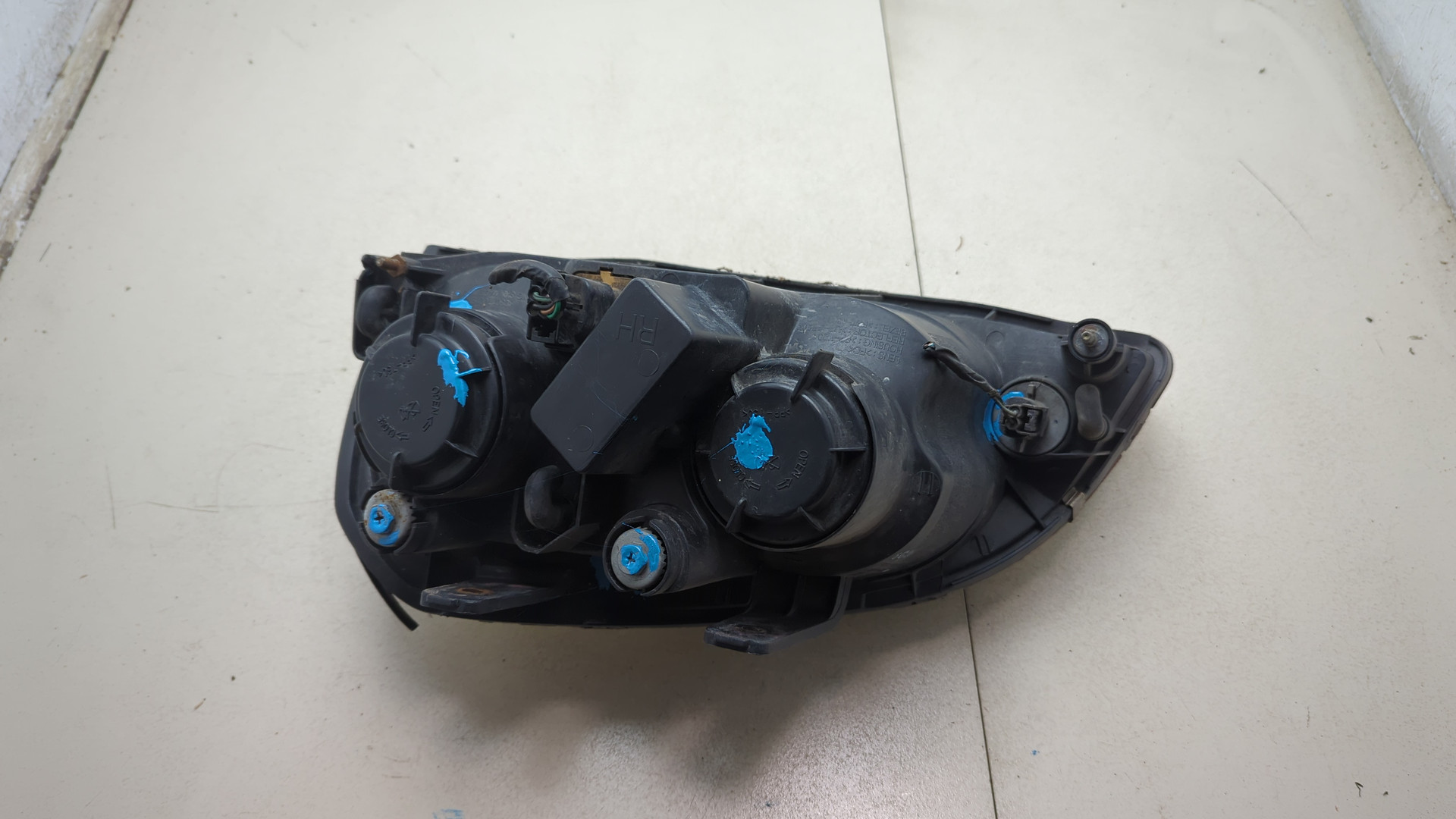 Фара правая