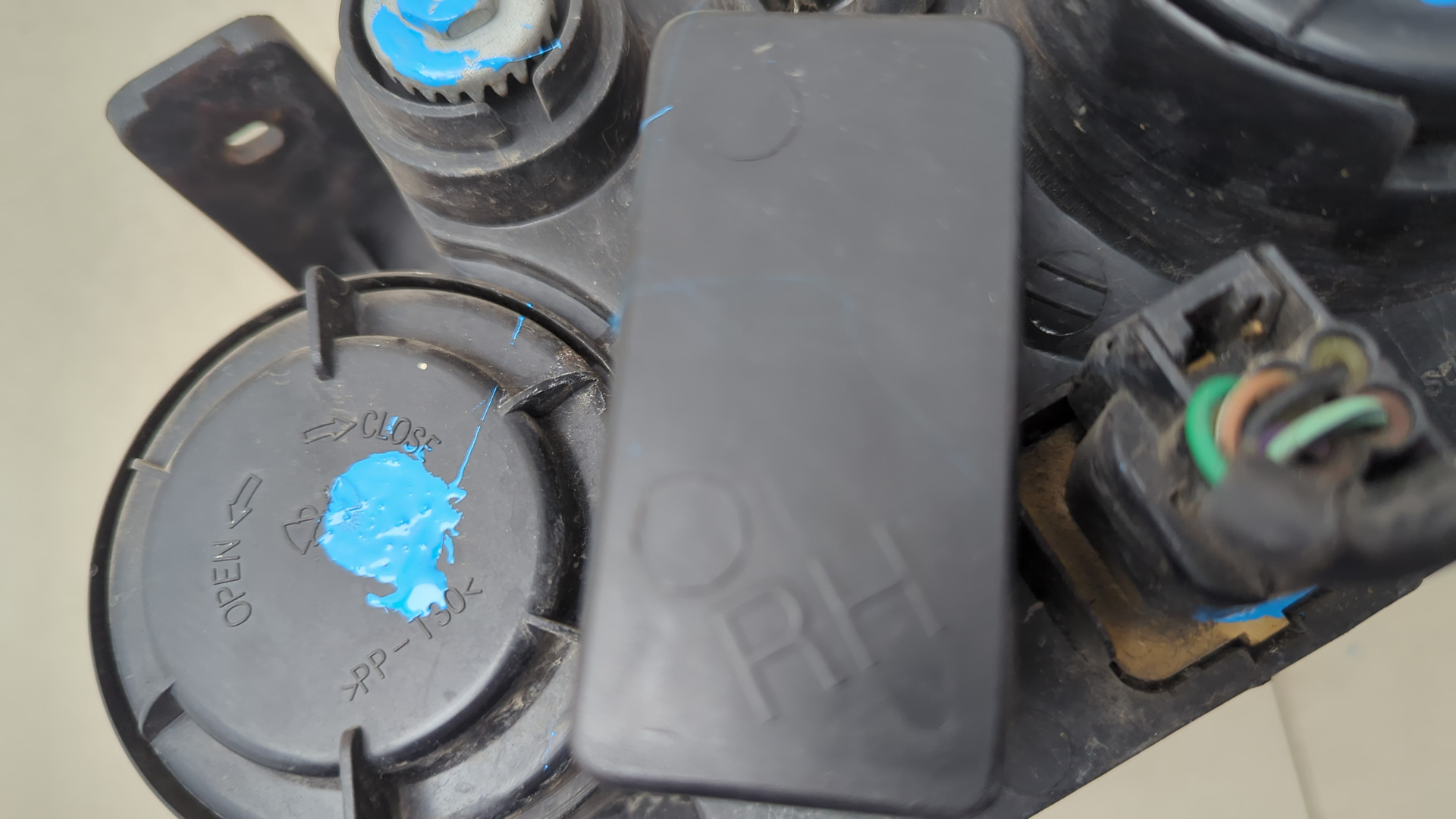 Фара правая