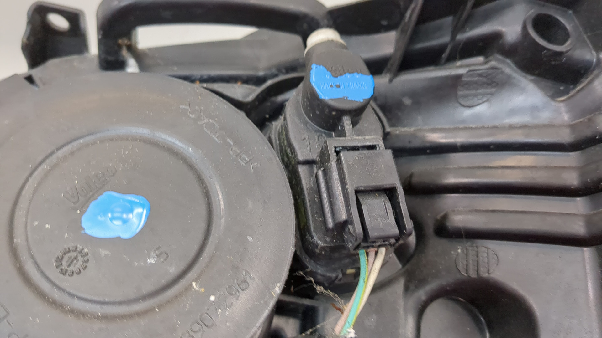 Фара правая