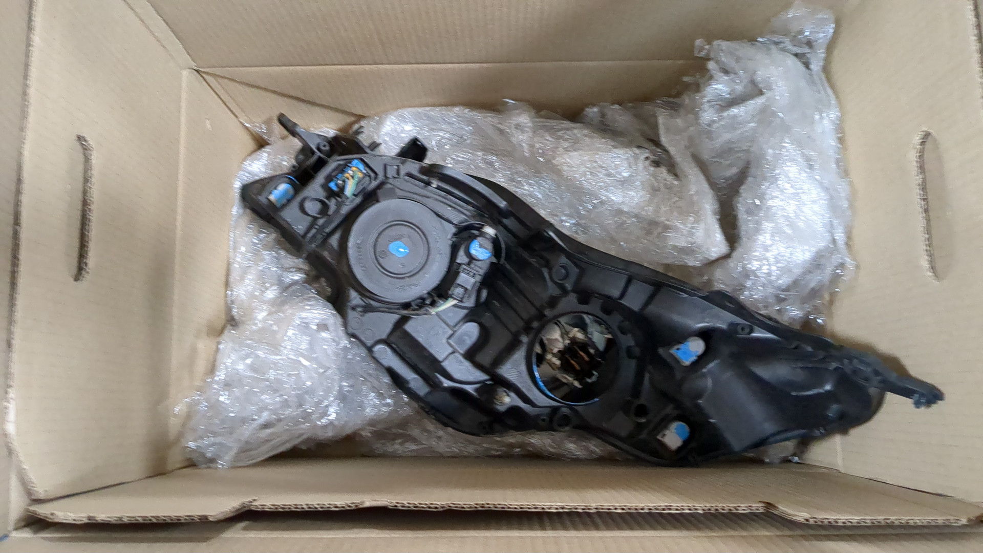 Фара правая