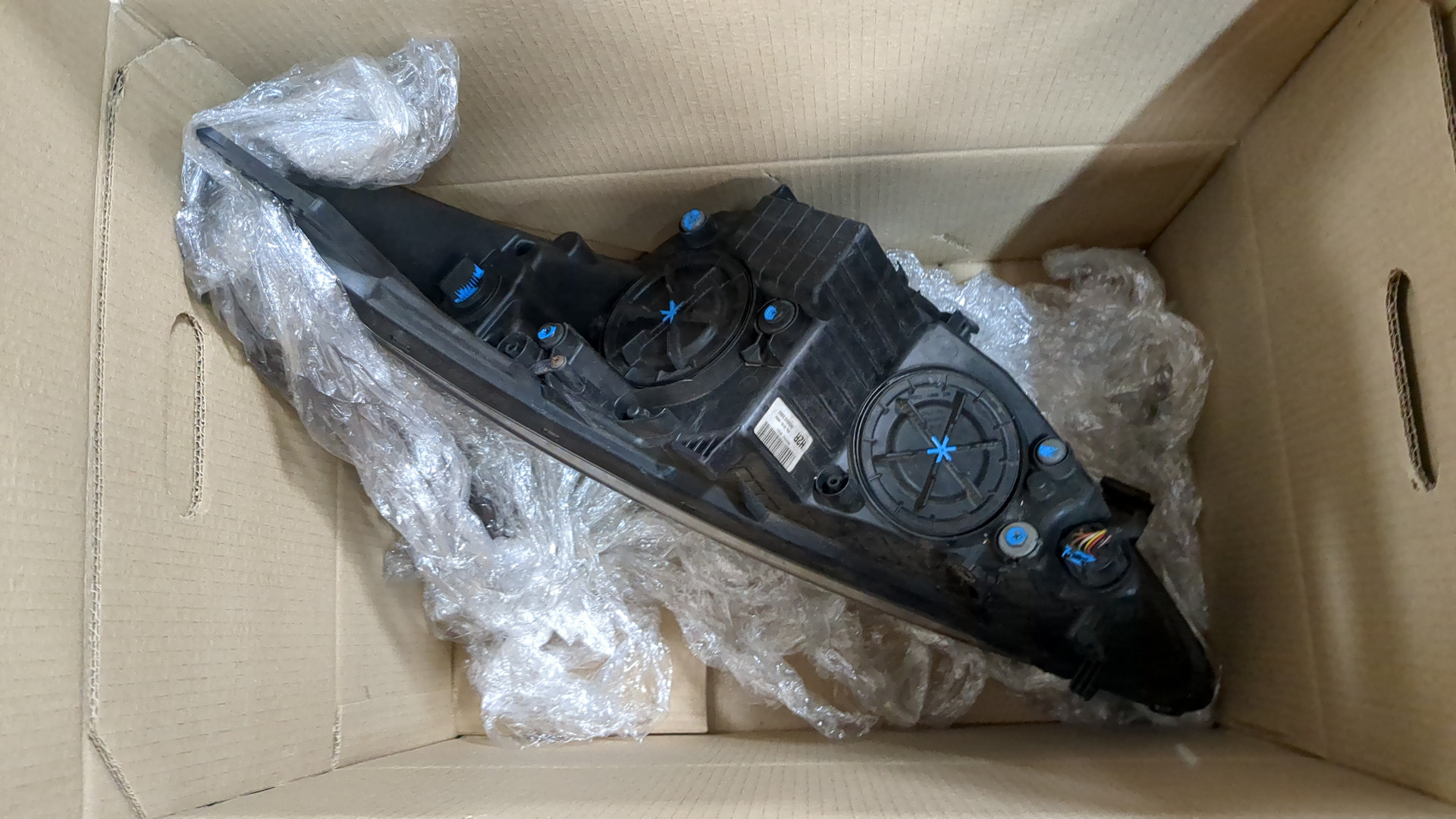 Фара правая